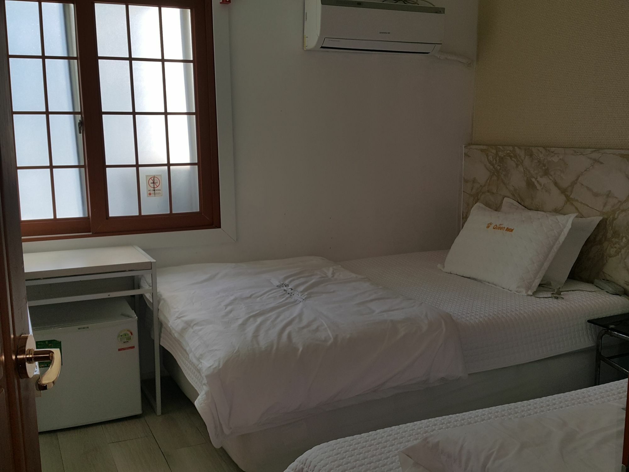 Hotel Queen ปูซาน ภายนอก รูปภาพ